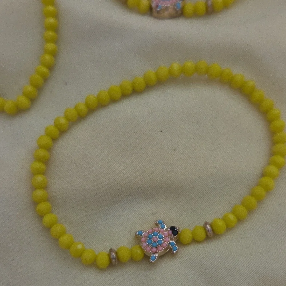 Yellow Beaded Turtle Charm Bracelet Set - Picture 3 of 4